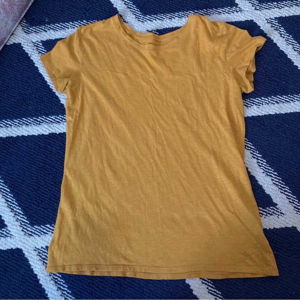 PINK Victoria's Secret women's size small mustard yellow tee